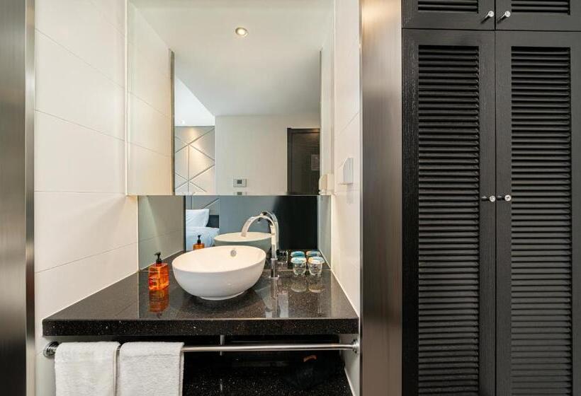 Orange Hotel Shanghai Hongqiao Airport Caoan Road Branch Free Hongqiao Airport & Hongqiao Train St