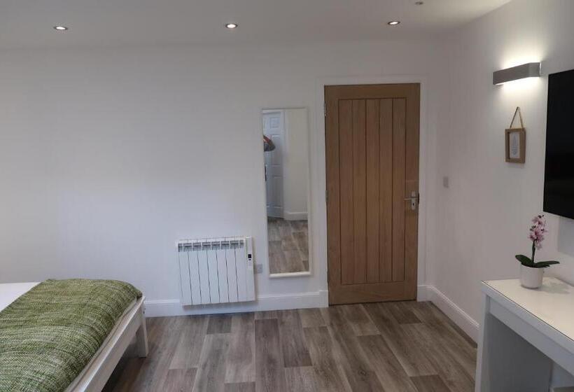 Пансион 9 Sheraton Apartments