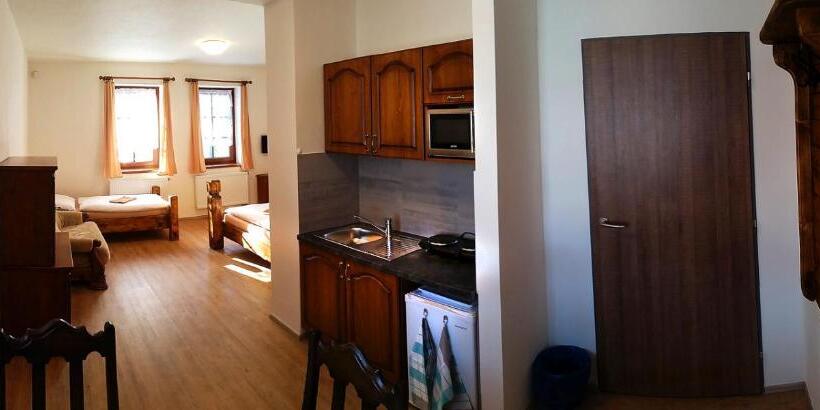 펜션 Apartmány šachty