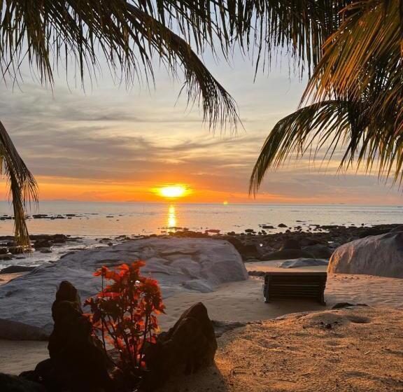 پانسیون Beach House