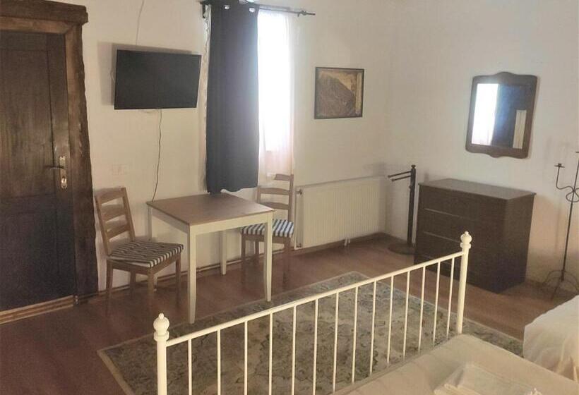 פנסיון Casa Marta