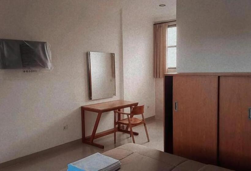 Pensjonat D Pama House By Sila Dharma Mesari