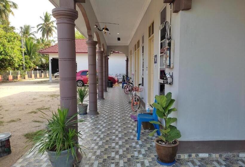 膳宿费 Desa Besut Inn