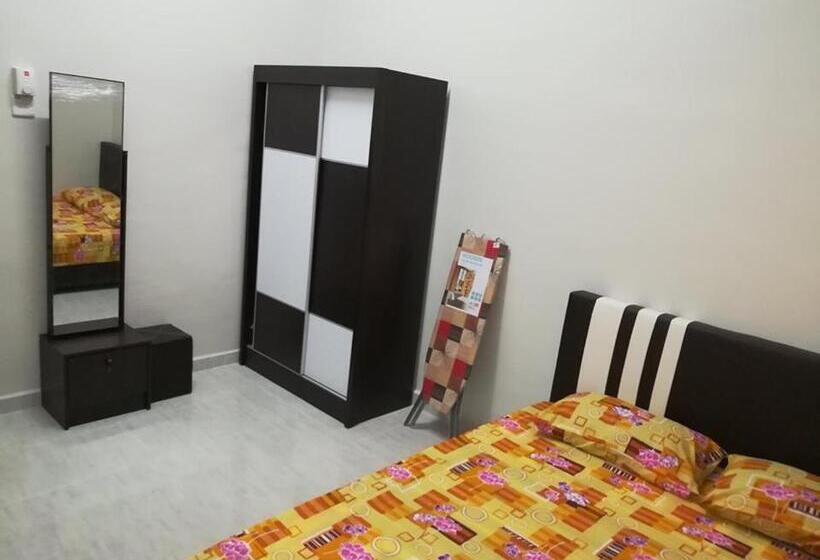 بنسيون Homestay Damai Yusmila