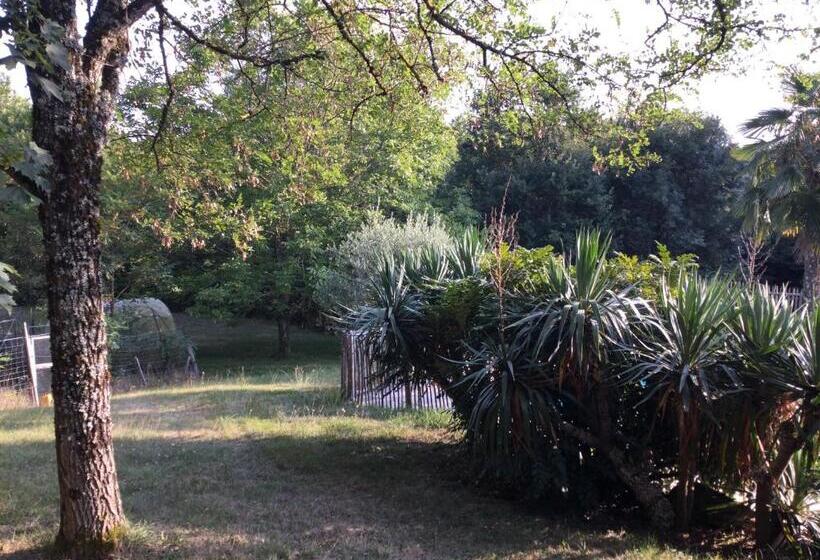 膳宿费 Le Chai, Gîte De Charme Avec Piscine