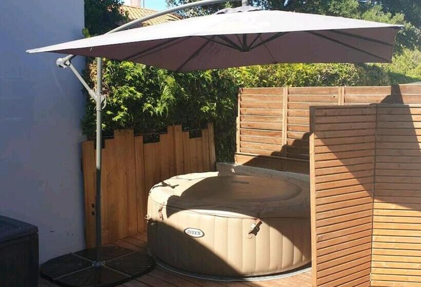 פנסיון Maisonnette Guest House