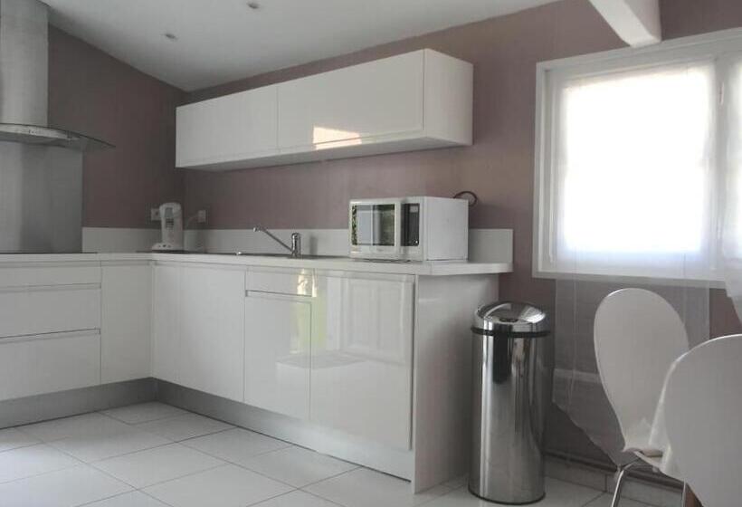 פנסיון Maisonnette Guest House