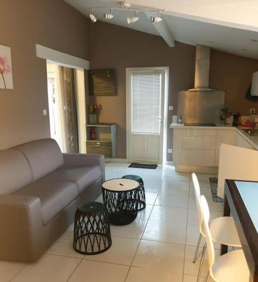 פנסיון Maisonnette Guest House