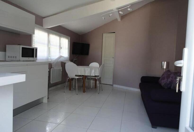 פנסיון Maisonnette Guest House