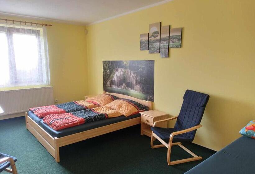 Пансион Pavilon V Ráji