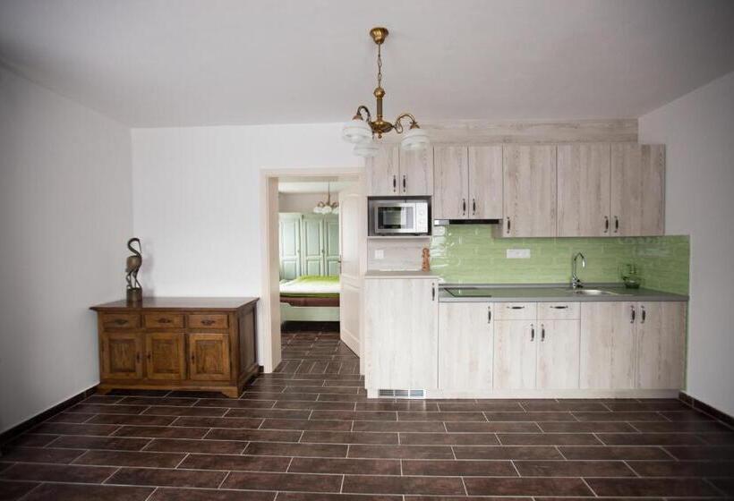 膳宿费 Penzion Harmonika