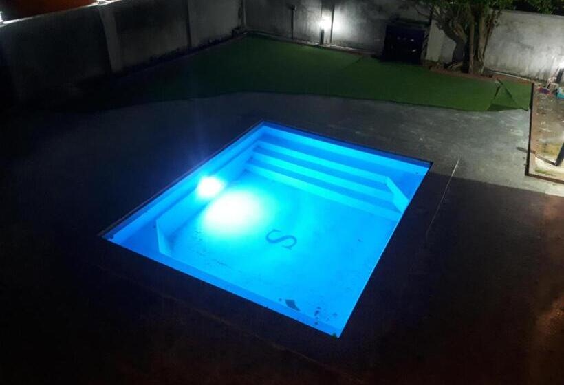 بنسيون Safar House & Cabin