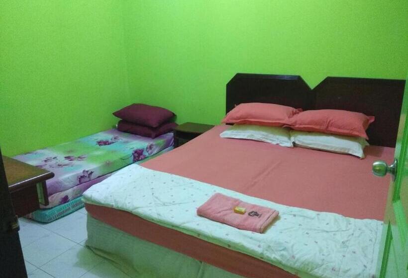 Пансион Seri Lagenda Apartment