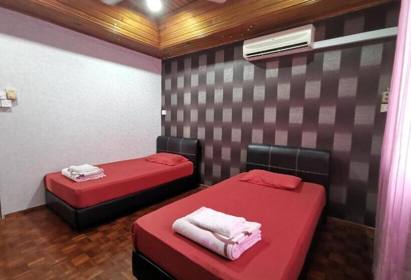 Pensiune Shangrila House @ 香格里拉民宿