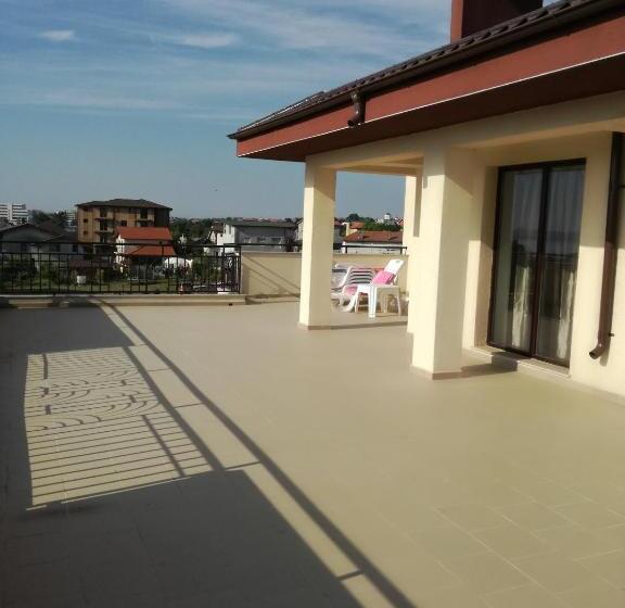 بنسيون Stella Maris