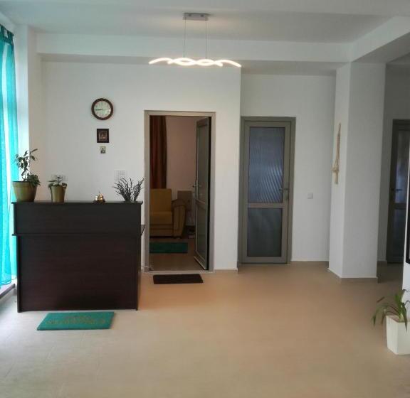 بنسيون Stella Maris