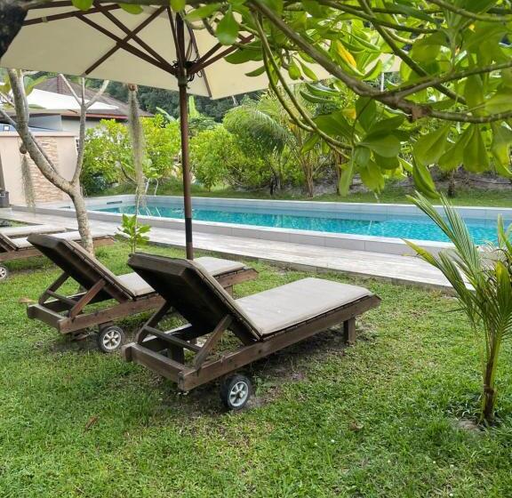 膳宿费 The Temak Villa