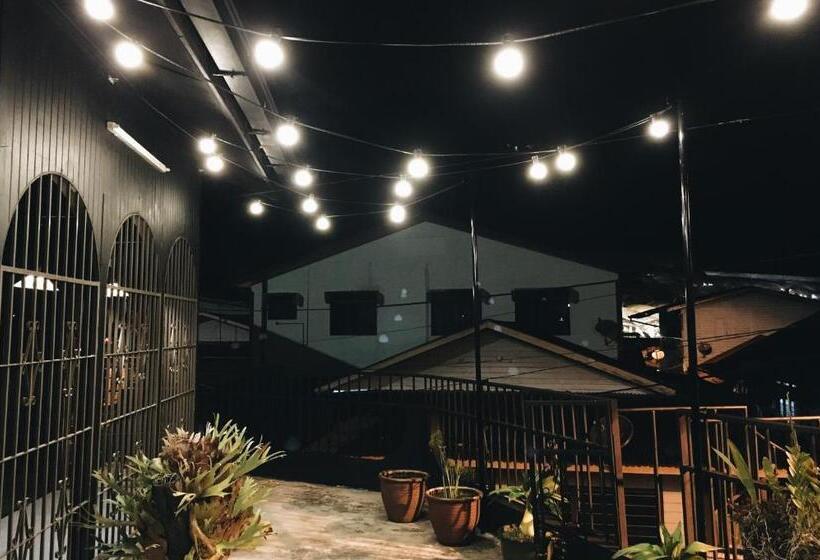 بنسيون Wogoxette Upstairs, A Private Kampung Stay In Cameron Highlands