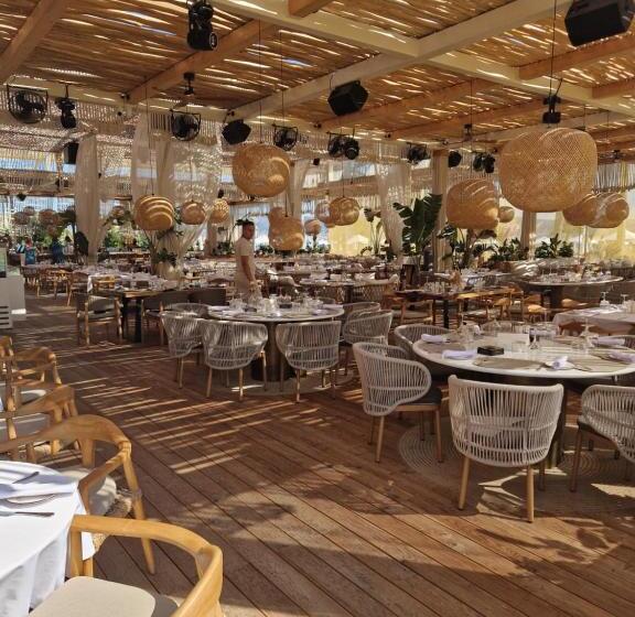 Pool View Apartment, Sunny Beach Resort