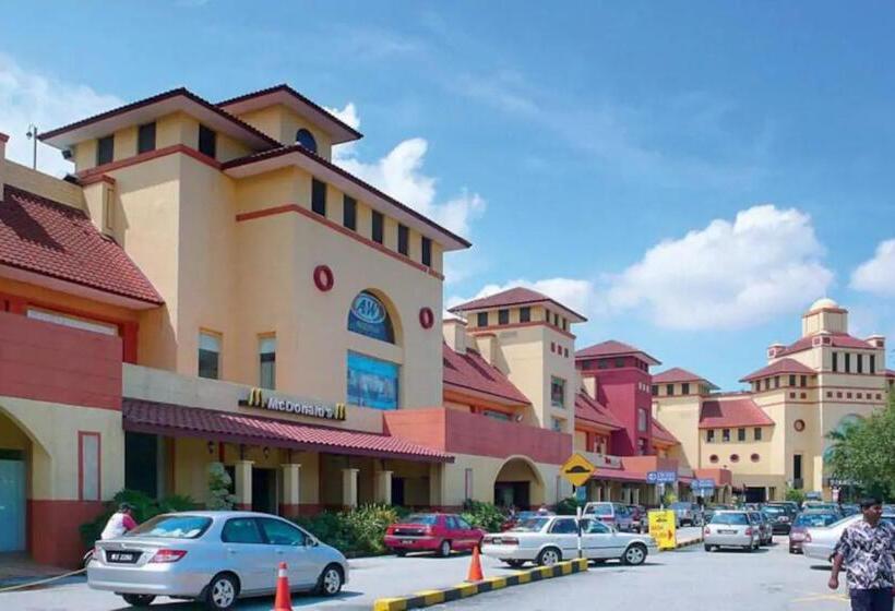 Puchong Skypod Residence, 1 5 Pax With Balcony Unit, Walking Distance To Ioi Mall, 10min Drive To Su