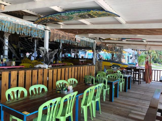 אתר נופש Beach Shack Chalet   Garden View Aframe Big Unit