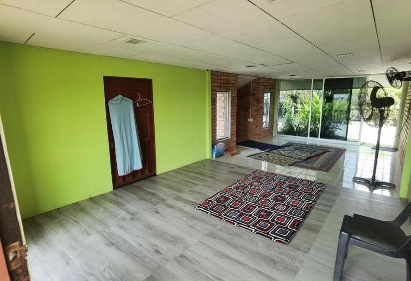 渡假胜地  Dangau Sala D Kontena