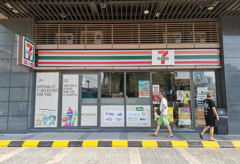 R&f Princess Cove Ciq Premium Sea View Suites By Neo