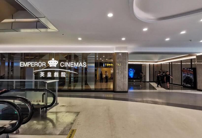 R&f Princess Cove Ciq Premium Sea View Suites By Neo