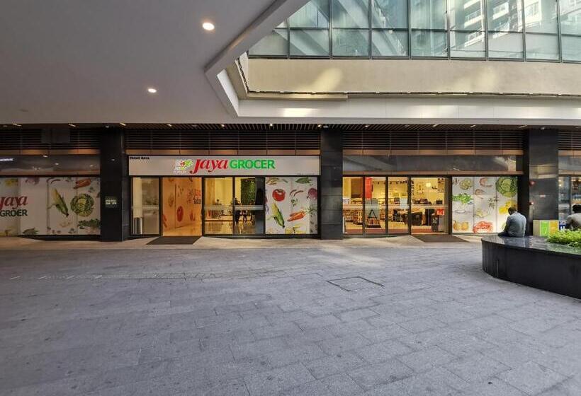 R&f Princess Cove Ciq Premium Sea View Suites By Neo