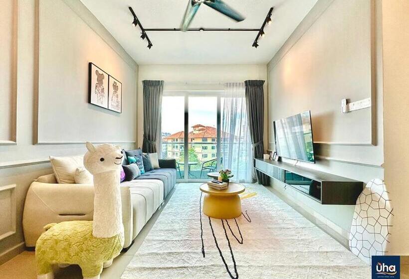 Seasons Luxury Apartment By Jk Home