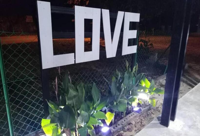 فندق صغير D  Surya Lavender Inn