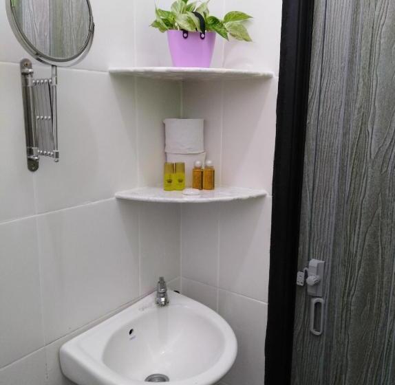 فندق صغير D  Surya Lavender Inn