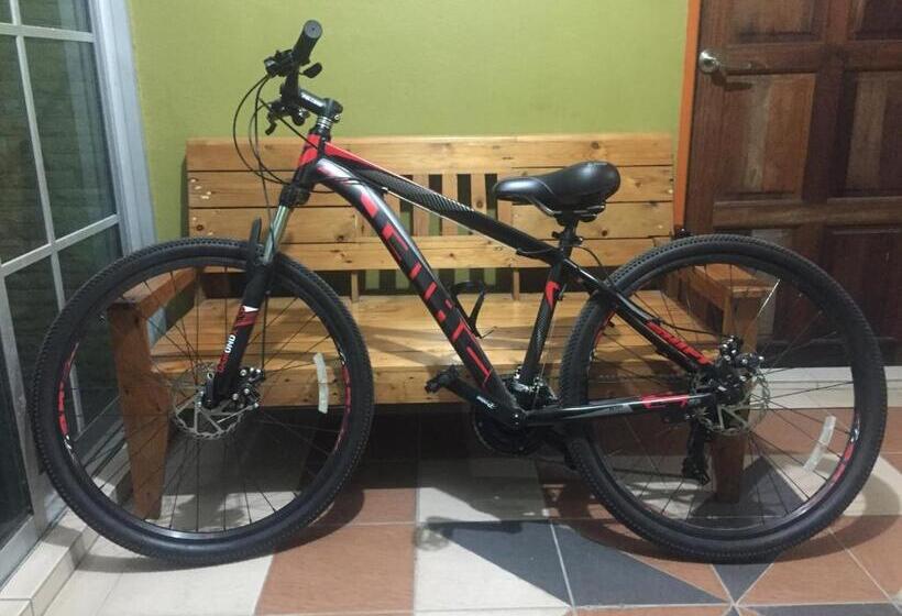 旅馆 Daoh S Rooms & Scooters