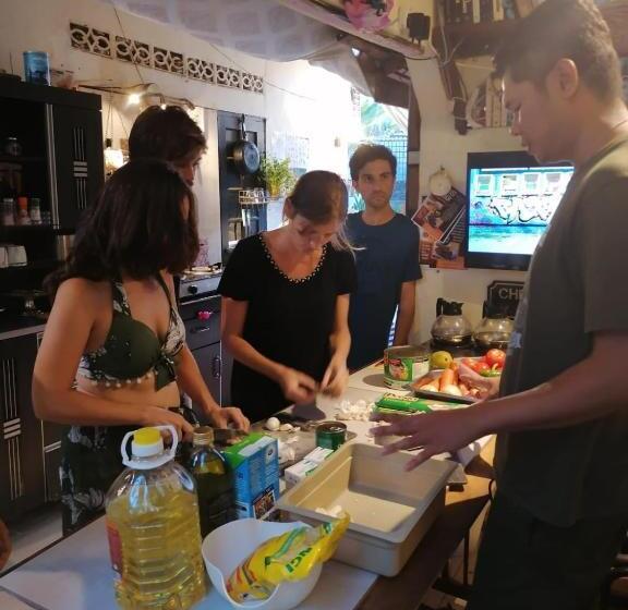 Общежитие Dar Yasmine Motel