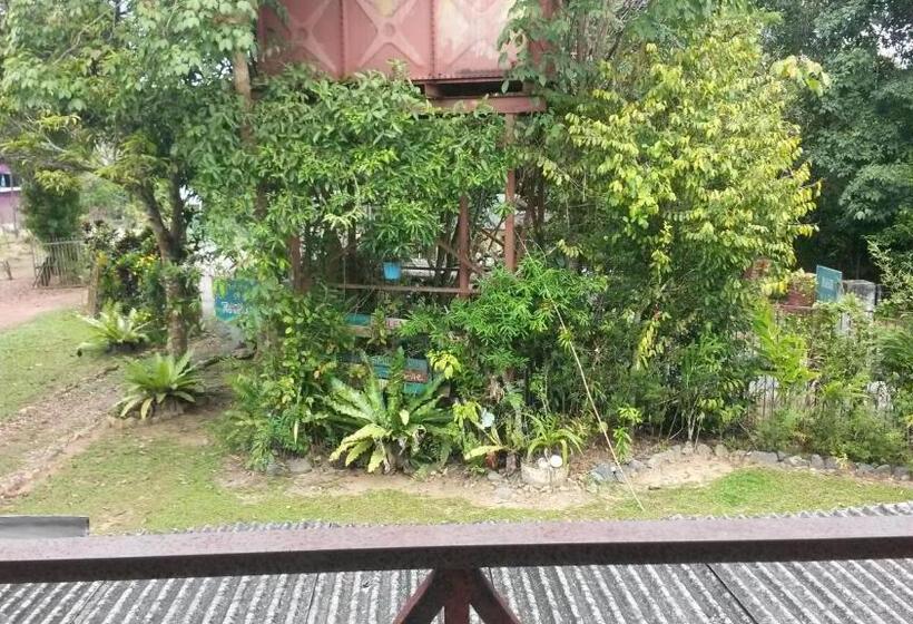 הוסטל Fatehah Inn