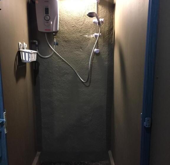 הוסטל Hikers Sleep Port Guesthouse