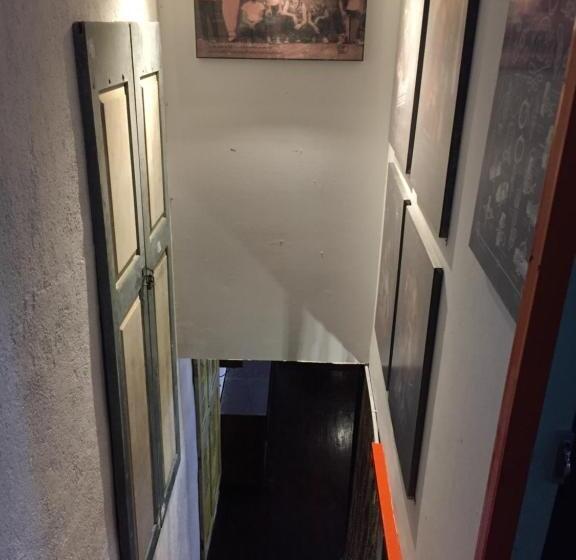 فندق صغير Hikers Sleep Port Guesthouse