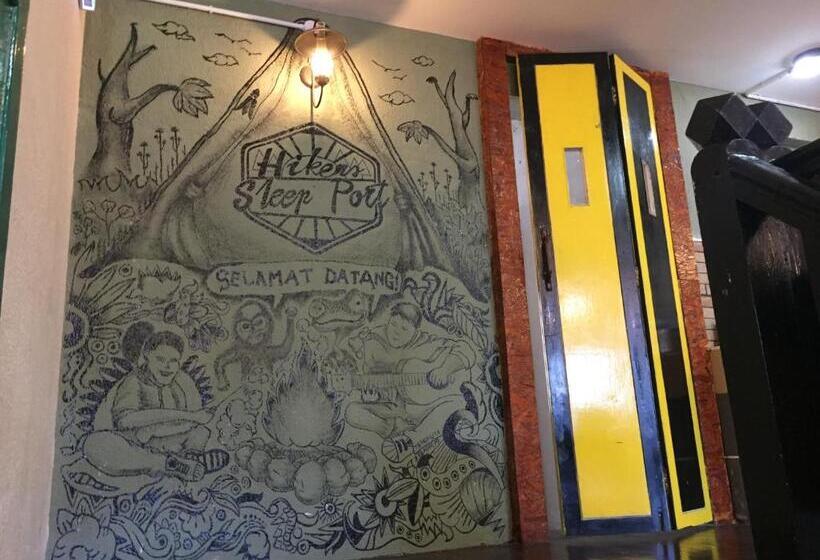 הוסטל Hikers Sleep Port Guesthouse