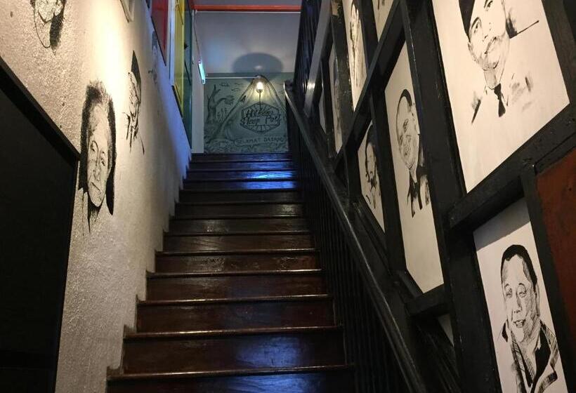 فندق صغير Hikers Sleep Port Guesthouse