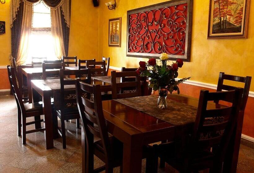 فندق صغير Pensiunea Byblos