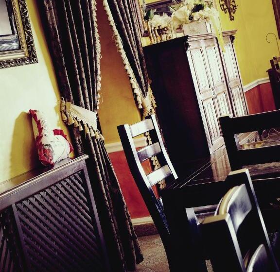 فندق صغير Pensiunea Byblos