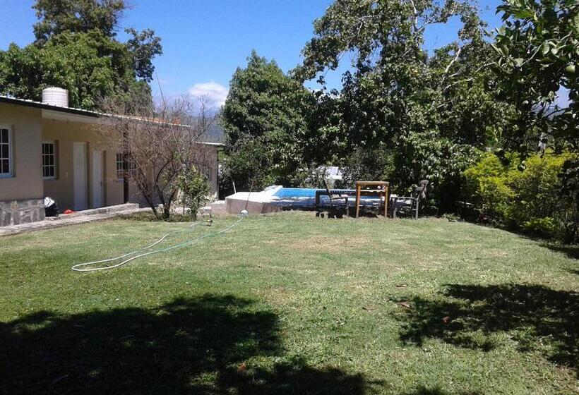 ユースホステル Terrazas Del Wayra