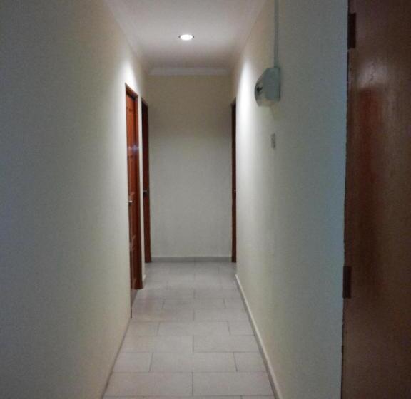 הוסטל Yy Residences