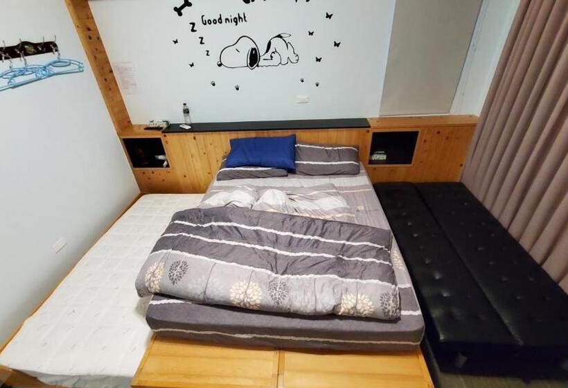 تختخواب و صبحانه Air Force