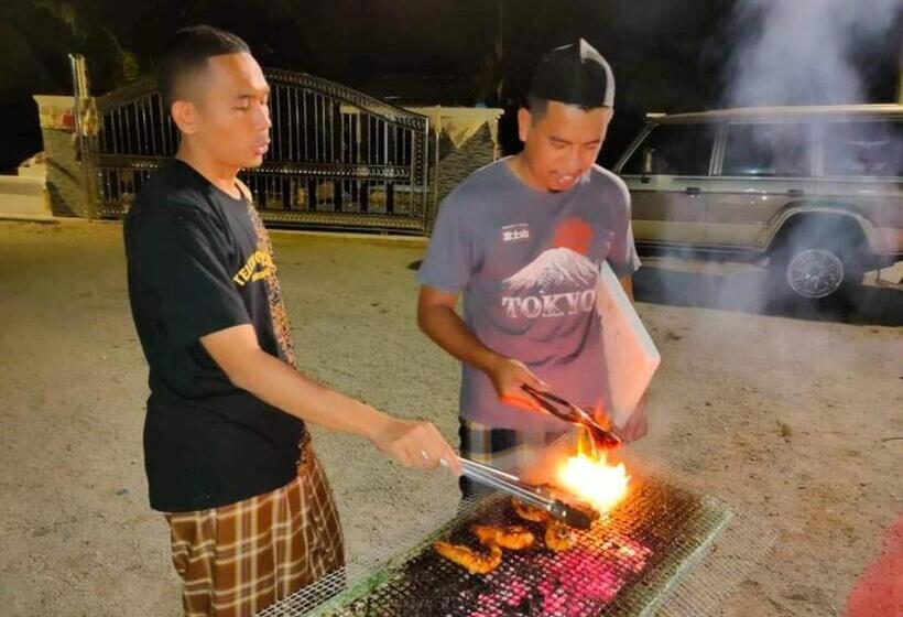 تختخواب و صبحانه Airport Kelantan Homestay & Transit