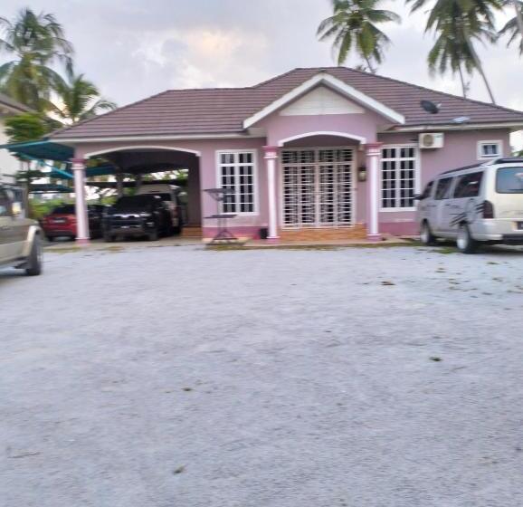 مبيت وإفطار Airport Kelantan Homestay & Transit