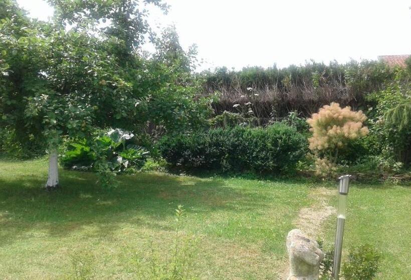 مبيت وإفطار Au Bonheur De Ce Monde