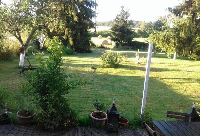 مبيت وإفطار Au Bonheur De Ce Monde