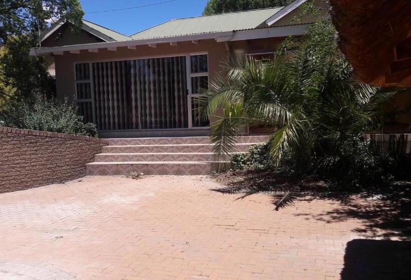 ベッドアンドブレックファースト Beverly Corner Lodge