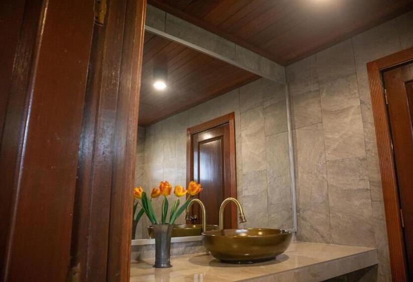 ベッドアンドブレックファースト Deserenity